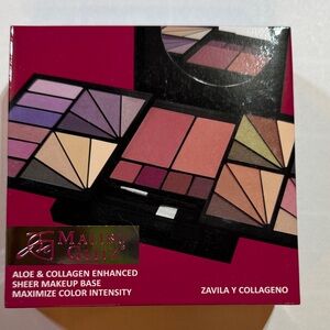 Makeup Palette - Multi-Color
